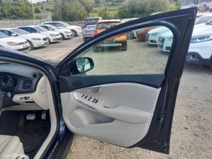 Volvo V60 2.0L Automatic Diesel Low Mileage (8946) - Image 4