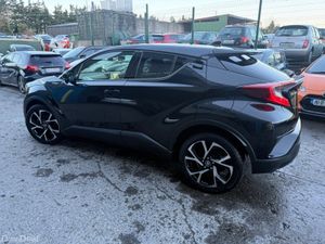 2018 TOYOTA C-HR Hybrid Automatic/ G leather Spec - Image 4