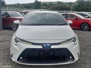 Toyota Corolla Touring 1.8 Petrol Hybrid Auto - lo - Image 3