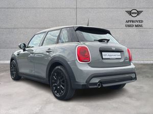 Mini Cooper 5-Door Cooper Classic - Image 3