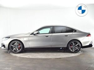 BMW 5-Series 530e M Sport Pro Saloon - Image 3