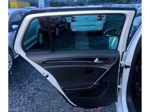 Volkswagen Golf GTI 2.0 AUTOMATIC LOW MILEAGE (089 - Image 3