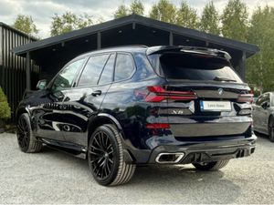 BMW X5 X-DRIVE 50e M SPORT, HUGE SPEC, SILVERSTONE - Image 4