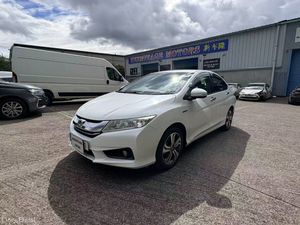 Honda Grace 1.5 Hybrid Petrol Auto 2015 - Image 3
