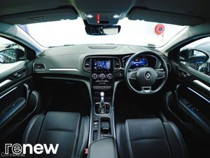 Renault Megane E-TECH PHEV 160 Auto Iconic ST - Image 2
