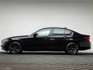 BMW 5-Series 520D SE AUTO - Image 4