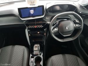 Peugeot 208 1.2 MHEV Puretech 100bhp Allure - Image 4