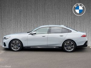 BMW 5-Series 530e M Sport Saloon - Image 4