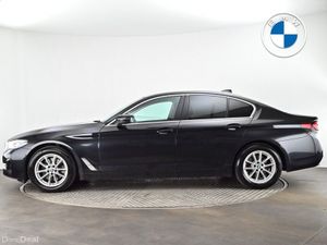BMW 5-Series 520d SE Saloon - Image 3