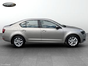 Skoda Octavia AMBITION -  2018 - Image 2