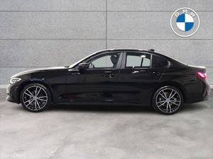 BMW 3-Series 320i SE Saloon - Image 4