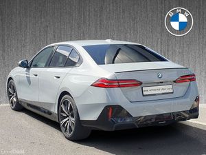 BMW 5-Series 530e M Sport Pro Saloon - Image 3