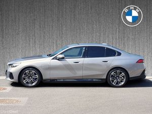 BMW 5-Series 530e M Sport Saloon - Image 4