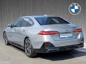 BMW 5-Series 530e M Sport Saloon - Image 3