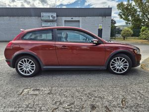 MINT Volvo C30 2008 Comes with New NCT - Image 4