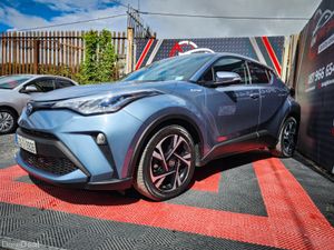 2023 Toyota C-HR - Image 4