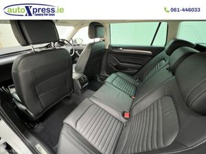 Volkswagen Passat ALLTRACK 4MOTION Automatic - Image 4