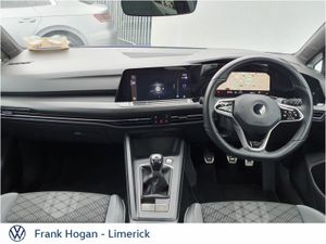 Volkswagen Golf 1.5 TSI 130HP R-Line - Image 2