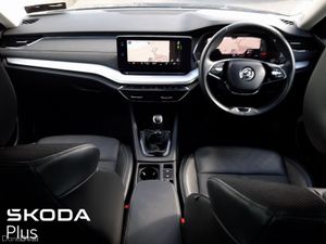 Skoda Octavia E30 HIGH SPEC 2.0 TDI 115BHP - Image 2