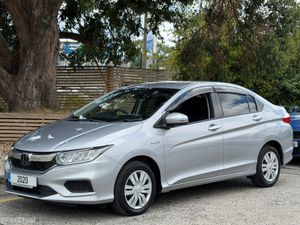 2020 Honda Grace..2 keys. WARRANTY INCLUDED - Image 2
