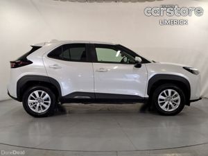 Toyota Yaris Cross HEV G Model - Image 2