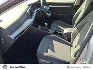 Volkswagen Golf 2.0 TDI 115HP Life - Image 4