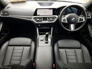 BMW 3-Series 330e M Sport Auto - Image 4