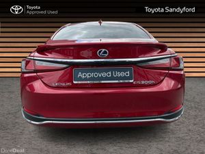 Lexus ES DYNAMIC HYBRID AUTOMATIC // FULL LEATHER - Image 4