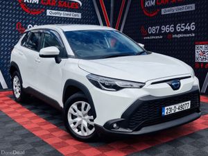 TOYOTA COROLLA CROSS HYBRID EXCELLENT COND HI SPEC - Image 2