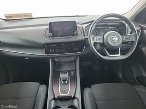 Nissan Qashqai 1.3 PET MILD HYBRID SV CVT - Image 4