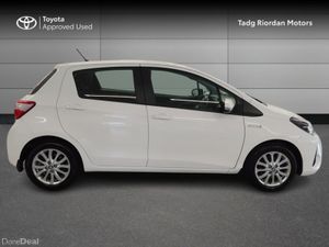 Toyota Yaris HYBRID AURA 4DR AUTO - Image 3