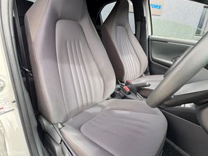 Toyota Yaris 1.0 VVTi Automatic 2021 - Image 4