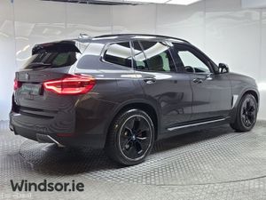 BMW iX3 80 kWh Premier Edition - Image 3