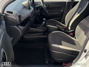 Hyundai i10 CLASSIC 1.0 5DR *1 OWNER - PRISTINE CA - Image 4