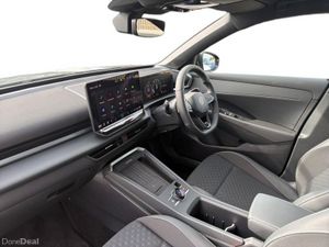Volkswagen T-Roc R-Line *BLACK PACK* *BLACK ROOF* - Image 2