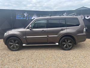 Mitsubishi Pajero Shogun Automatic 3.2 2015 - Image 2