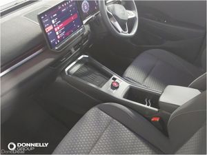 Volkswagen T-roc Hatchback Life - Image 3