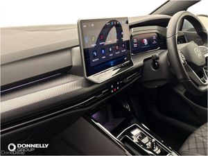 Volkswagen Golf Hatchback R-Line - Image 2