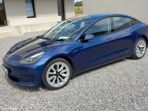 Tesla Model 3 2021 - Image 4