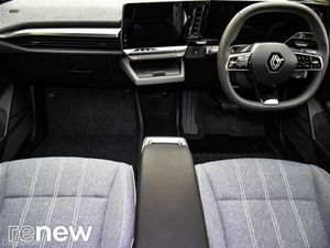 Renault Megane E-Tech Equilibre EV40 130hp - Image 3