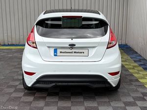2015 Ford Fiesta 1.0 PETROL - Image 4