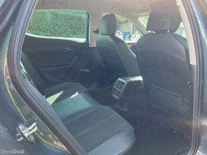 Cupra Formentor V1 1.5 HYBRID AUTO // PARKING SENS - Image 4