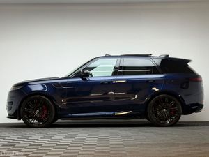 Land Rover Range Rover Sport DYNAMIC SE P440E 5 YR - Image 4