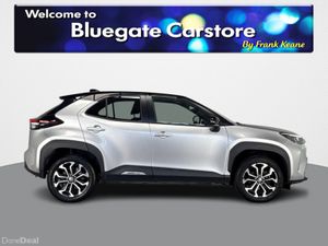 Toyota Yaris Cross CR CROSS LUNA SPORT**MULTIFUNCT - Image 3