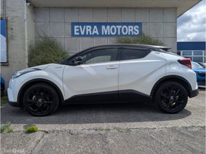 Toyota C-HR SOL NERO AUTOMATIC HYBRID 1.8 PETROL / - Image 4
