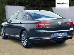 Volkswagen Passat 1.8 TSI 180 GT 4dr DSG [Panorami - Image 2