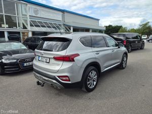 Hyundai Santa Fe 4WD Executive Plus 5DR - Image 4