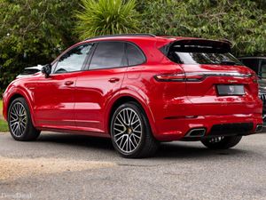 Porsche Cayenne 3.0 V6 E-Hybrid - Image 2