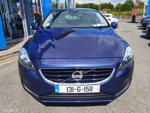 VOLVO V40 1.6 D2 DIESEL - Image 2