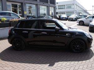 2021 MINI COOPER D 5DR HATCHBACK 1.5D AUTOMATIC - Image 3